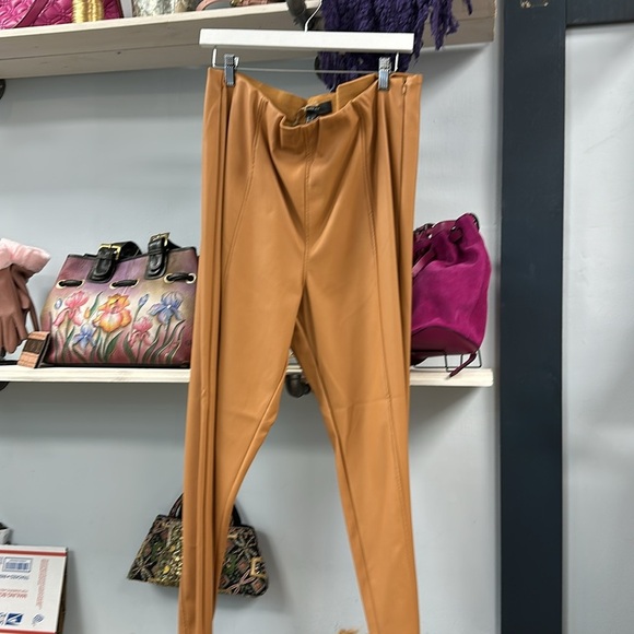 PLUS SIZE Faux Leather Ankle Pants Size 1X - Picture 3 of 8